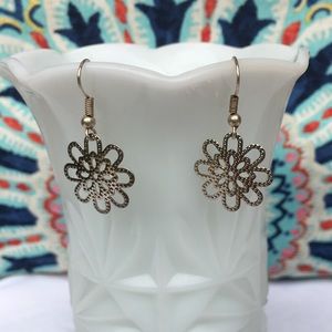 ❤️| Metal flower dangling earrings